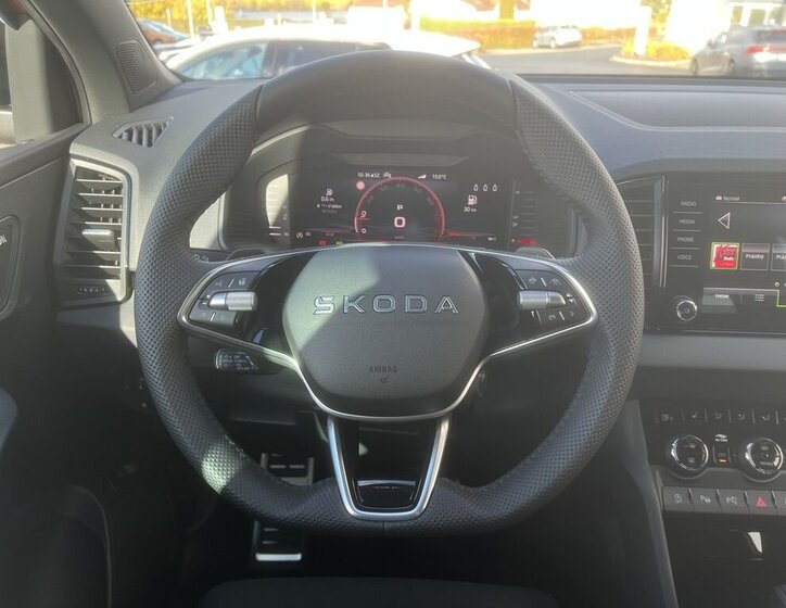Škoda Karoq SUV 1,5 l 110 kw