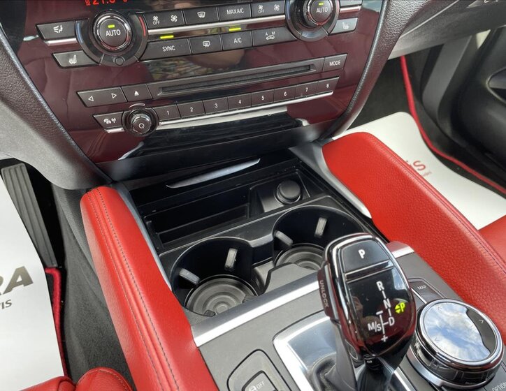 BMW X6 SUV 3,0 l 230 kw