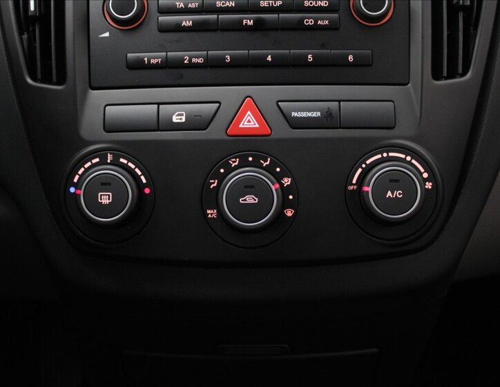KIA Ceed Hatchback 1,4 l 80 kw