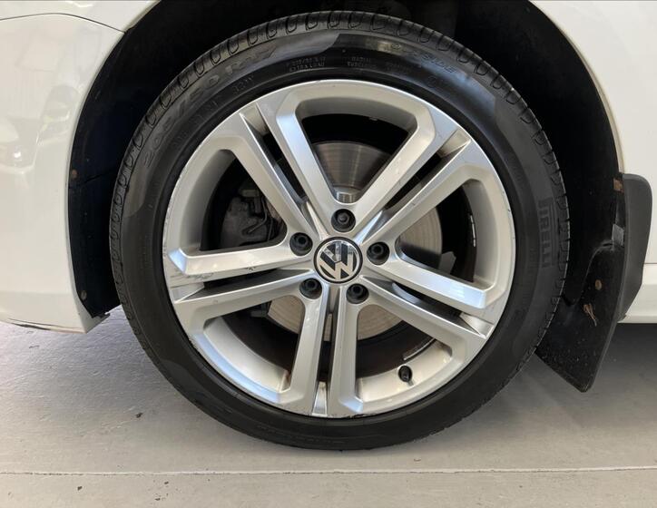 Volkswagen Passat 34