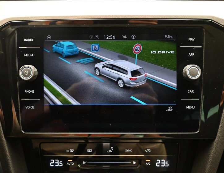 Volkswagen Passat Kombi 2,0 l 110 kw