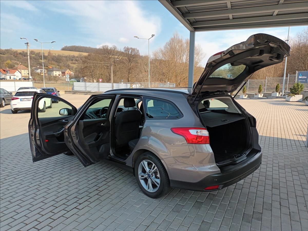 Ford Focus Kombi 998,0 92 kw
