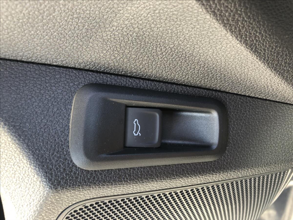 Škoda Scala Hatchback 1,5 l 110 kw