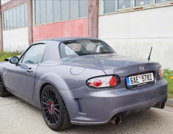 Mazda MX-5 4