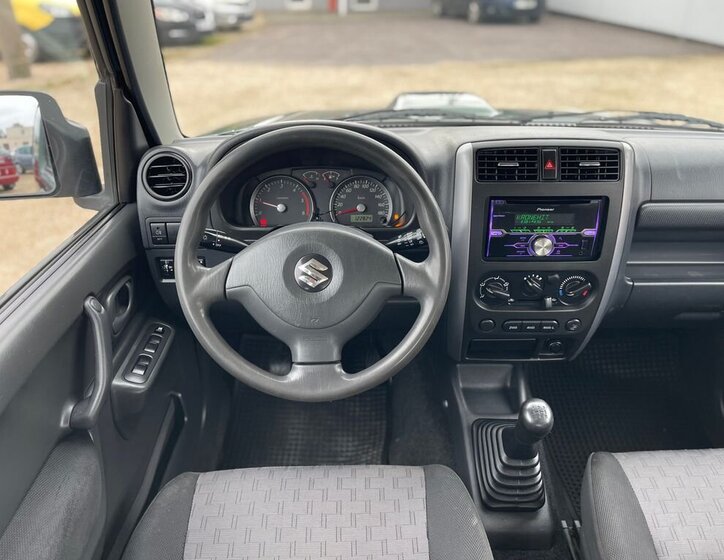 Suzuki Jimny SUV / Terénní 1,5 l 63 kw