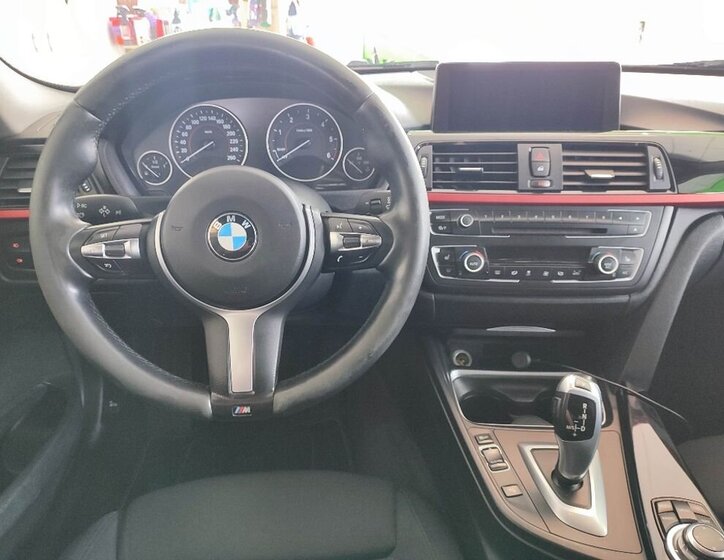 BMW Řada 3 Kombi 2,0 l 135 kw