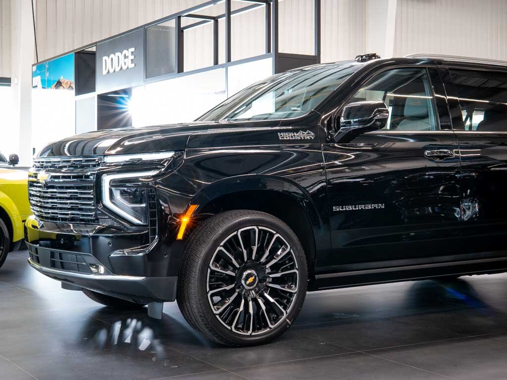 Chevrolet Suburban SUV 6,2 l 313 kw