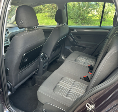 Volkswagen Golf Sportsvan 33