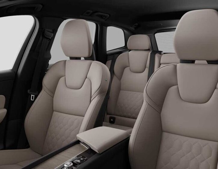 Volvo XC60 SUV / Terénní 2,0 l 186 kw