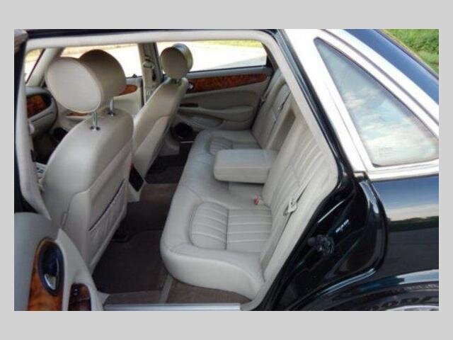 Jaguar XJ8 Sedan 0,0 209 kw