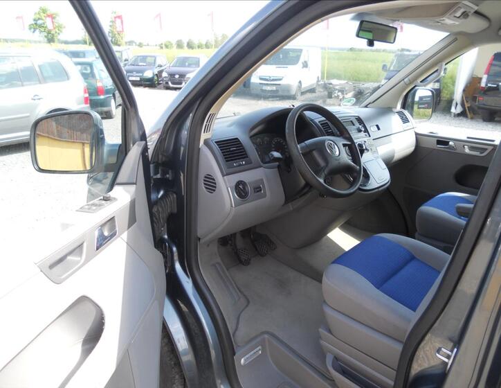 Volkswagen California 11