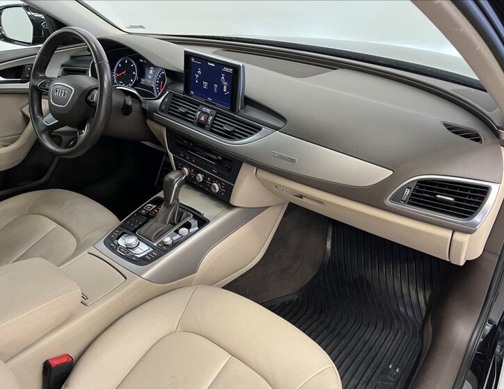 Audi A6 Sedan / Limuzína 3,0 l 200 kw