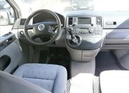 Volkswagen Multivan 11