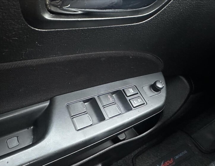 Suzuki Swift Hatchback 1,2 l 69 kw