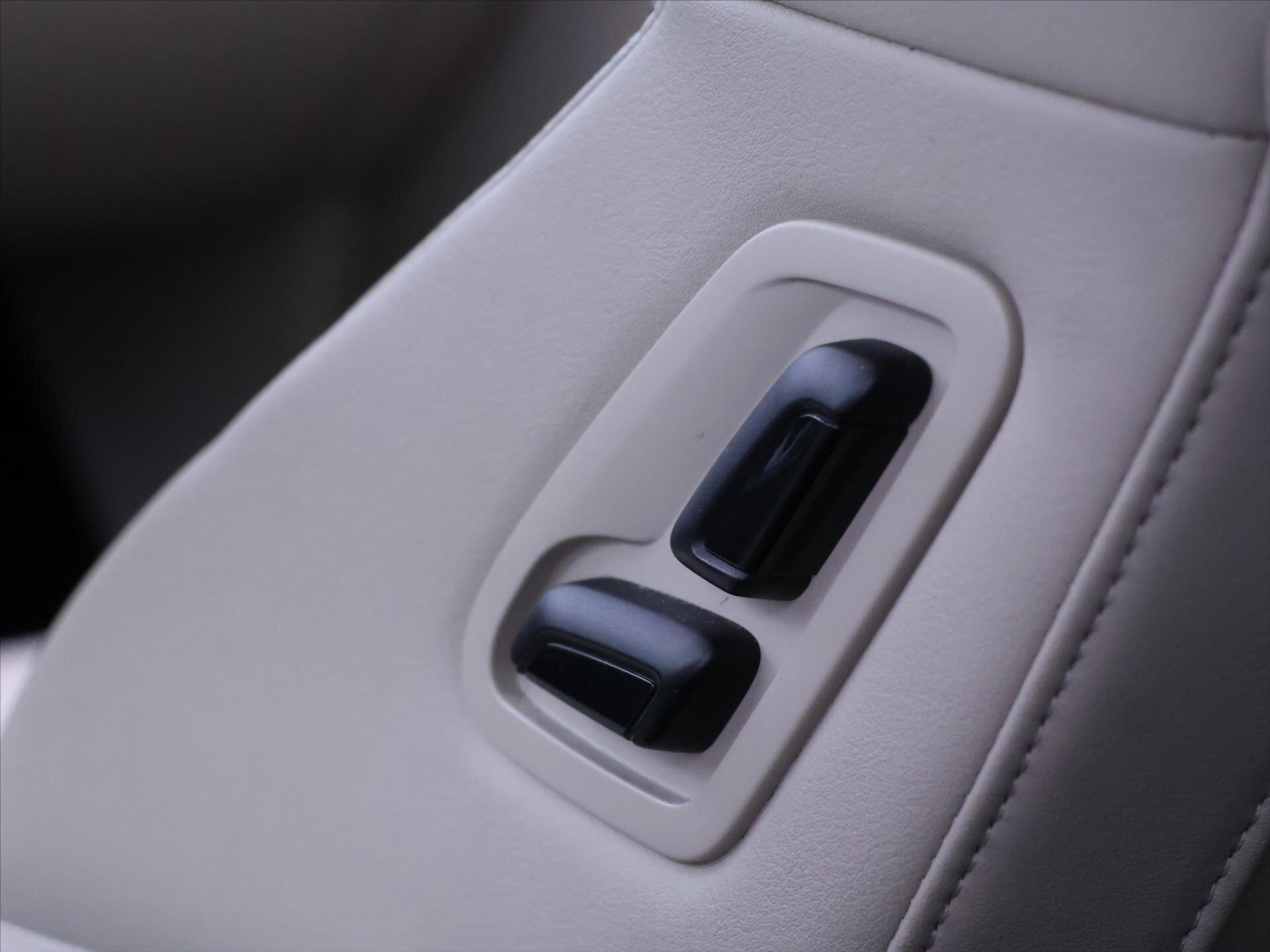 Škoda Superb Liftback 2,0 l 200 kw