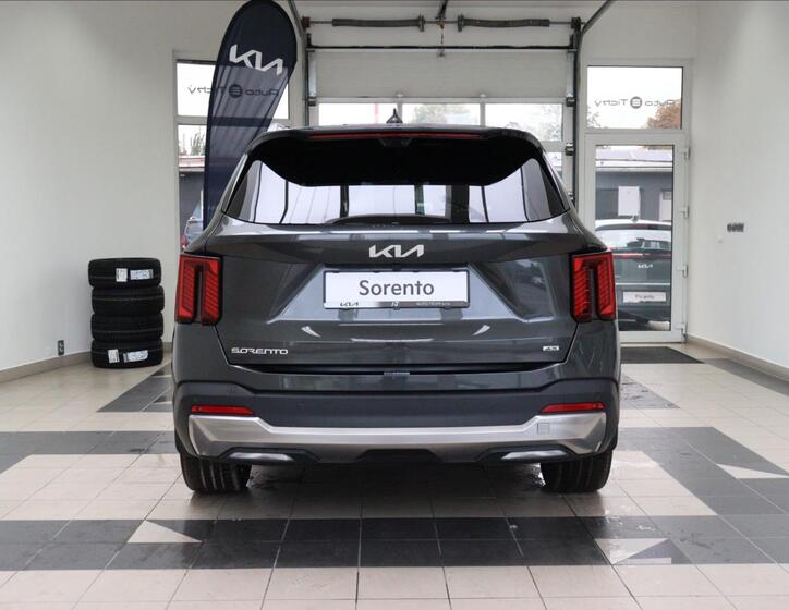 KIA Sorento 5