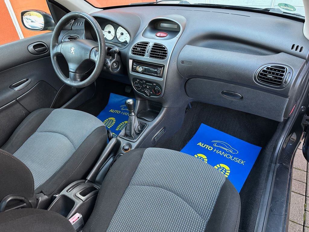 Peugeot 206
