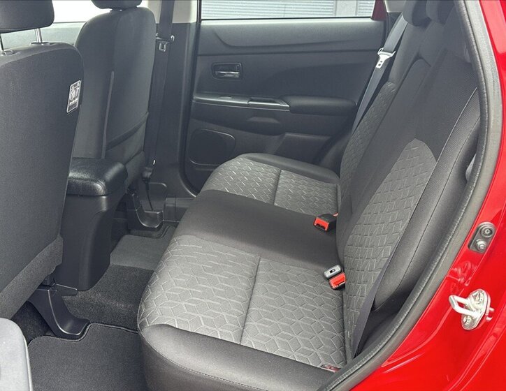 Mitsubishi ASX SUV / Terénní 2,0 l 110 kw