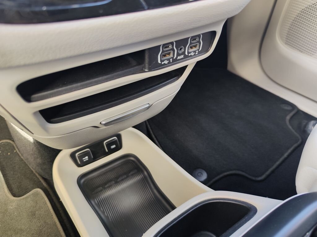 Chrysler Pacifica MPV 3,6 l 214 kw