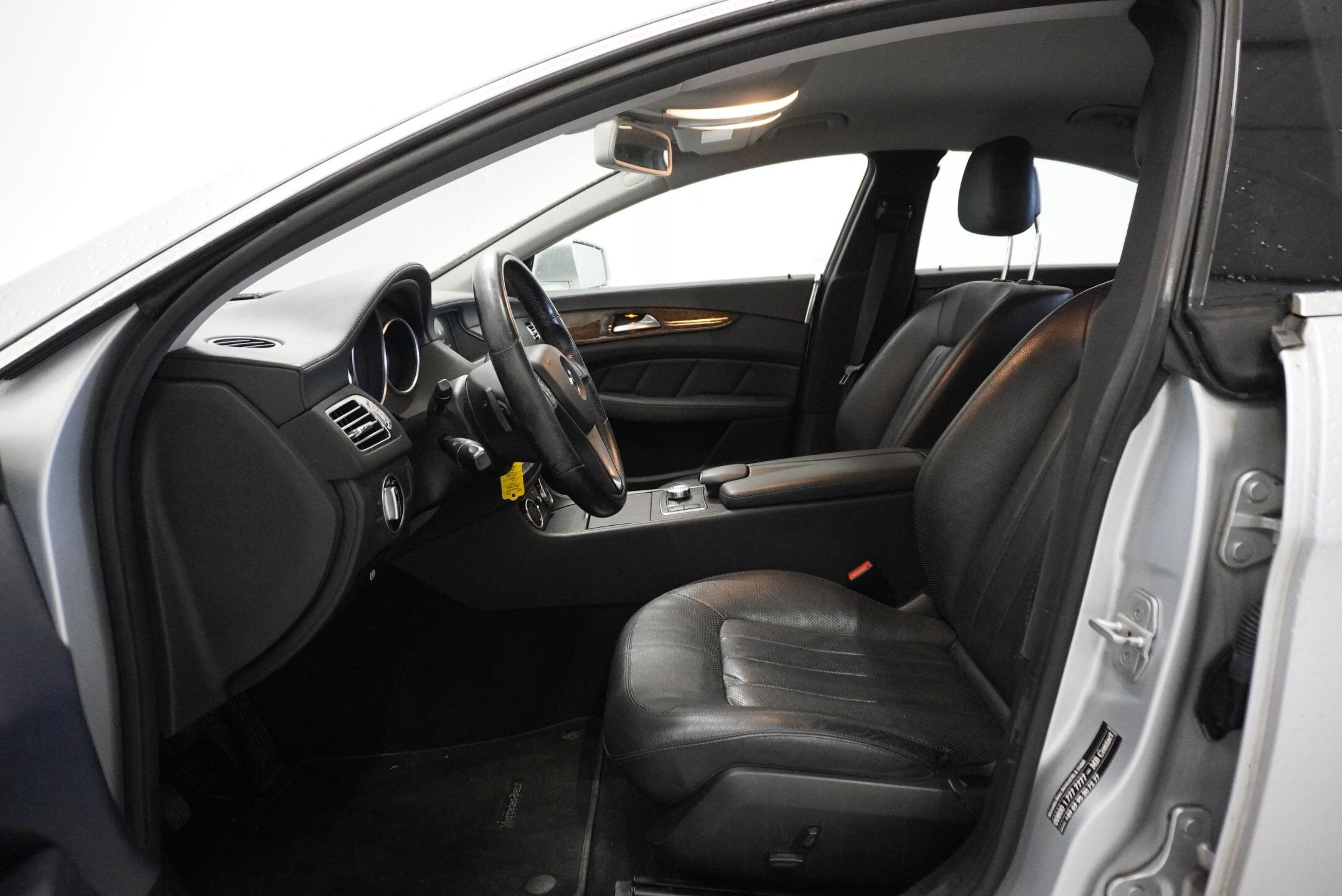 Mercedes-Benz CLS Sedan 3,5 l 225 kw