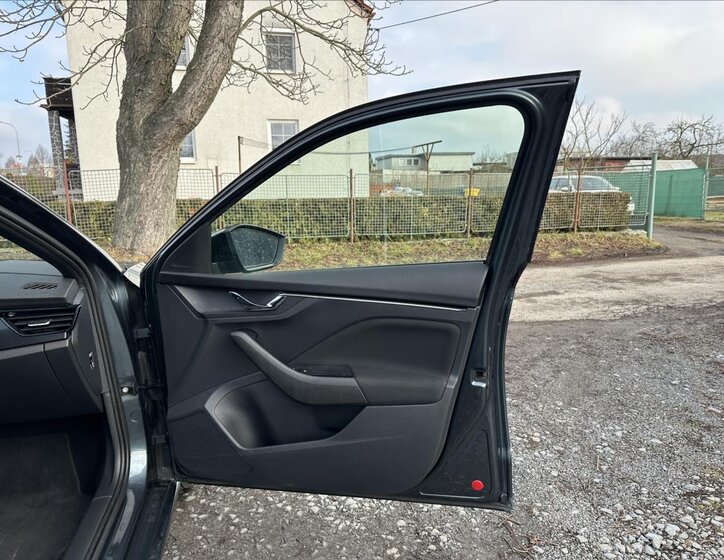 Škoda Scala Hatchback 1,5 l 110 kw