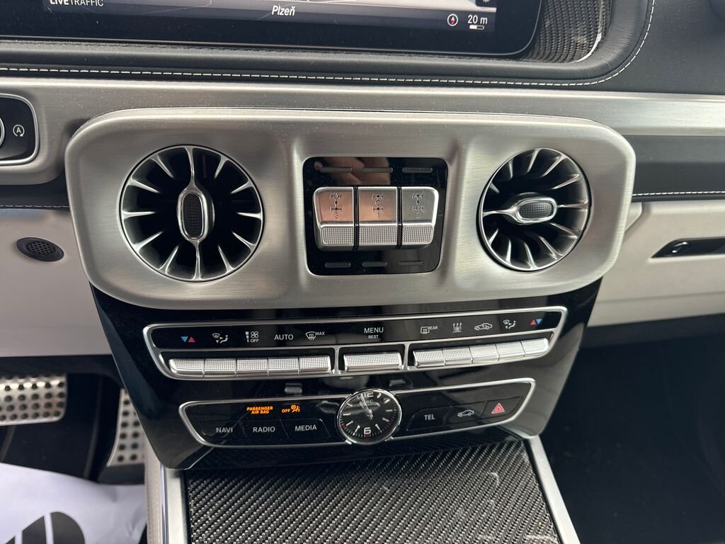 Mercedes-Benz Třídy G SUV / Terénní 4,0 l 430 kw