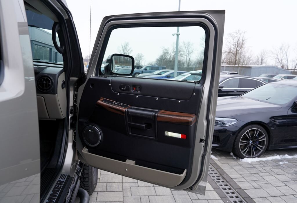 Hummer H2 SUV 6,0 l 232 kw