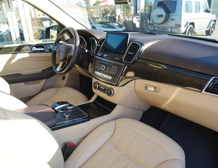 Mercedes-Benz GLE SUV / Terénní 3,0 l 190 kw