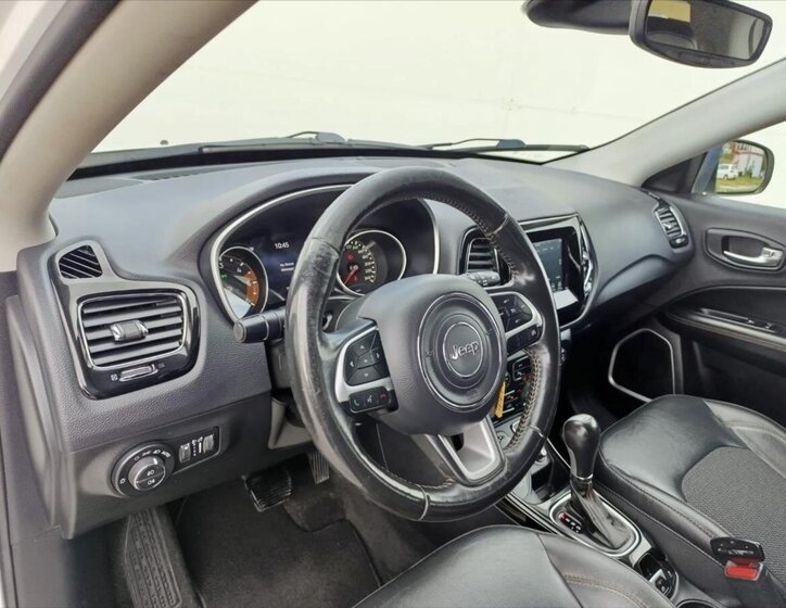 Jeep Compass SUV 2,0 l 125 kw