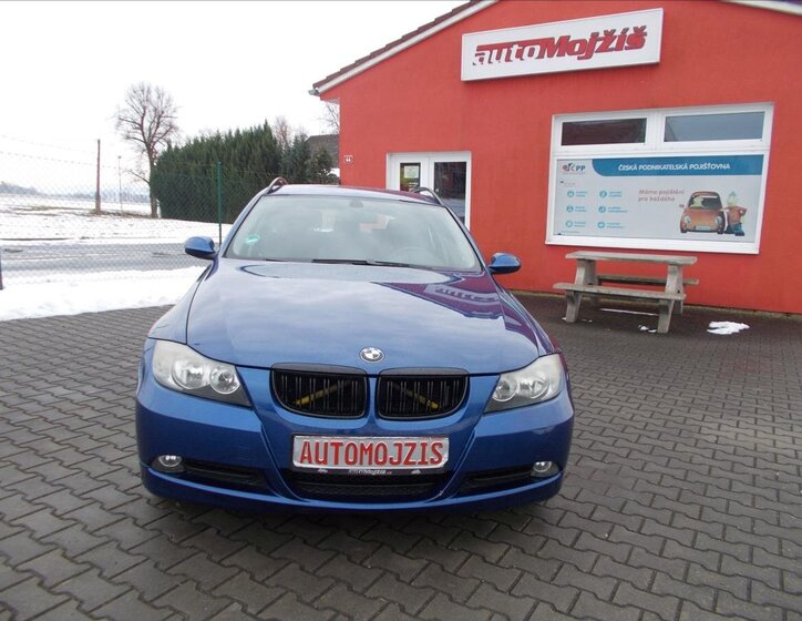 BMW Řada 3 2