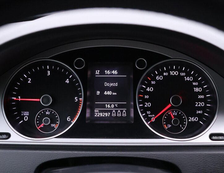 Volkswagen Passat Kombi 2,0 l 103 kw