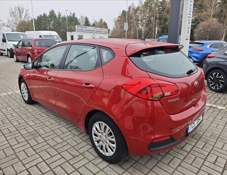 KIA Ceed Hatchback 1,4 l 73 kw