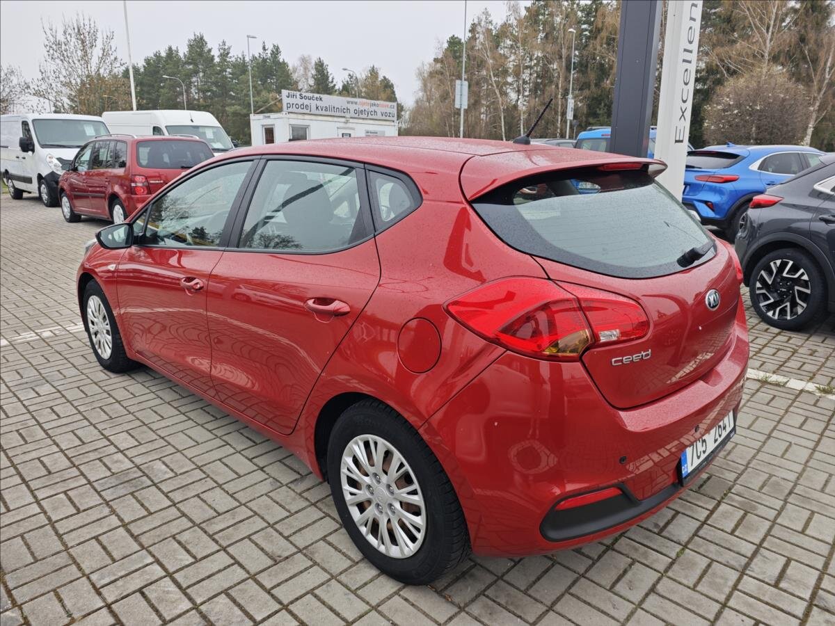 KIA Ceed Hatchback 1,4 l 73 kw