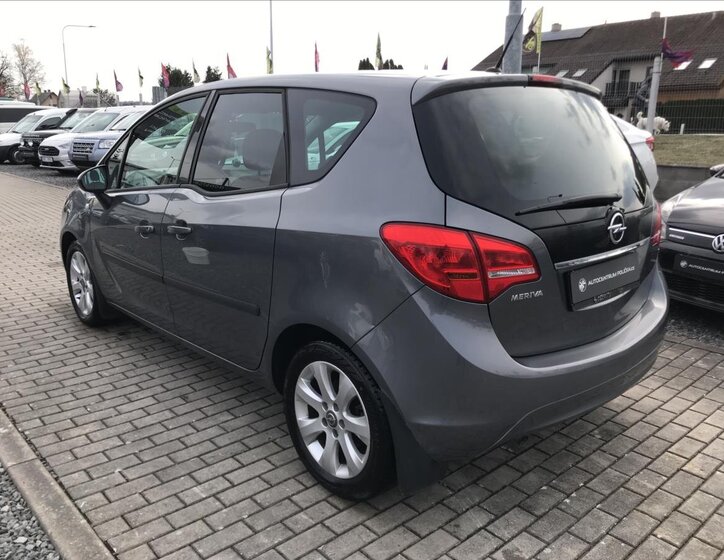 Opel Meriva MPV 1,4 l 74 kw