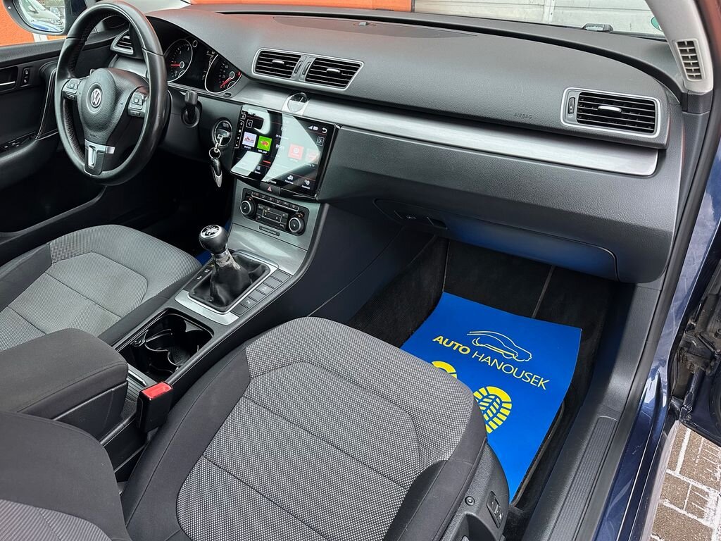 Volkswagen Passat Kombi 1,6 l 77 kw