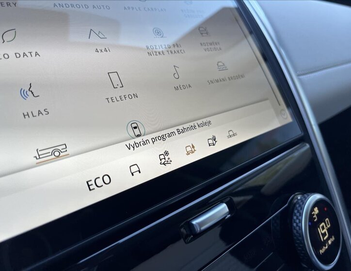 Land Rover Discovery SUV / Terénní 3,0 l 257 kw