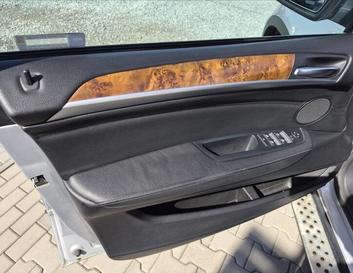 BMW X5 SUV / Terénní 3,0 l 173 kw