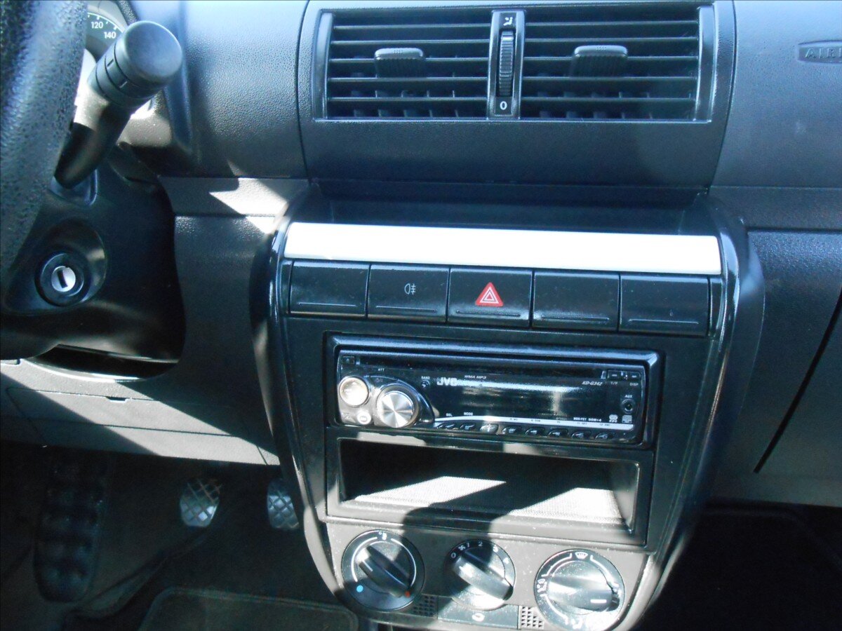 Volkswagen Fox Hatchback 1,2 l 40 kw