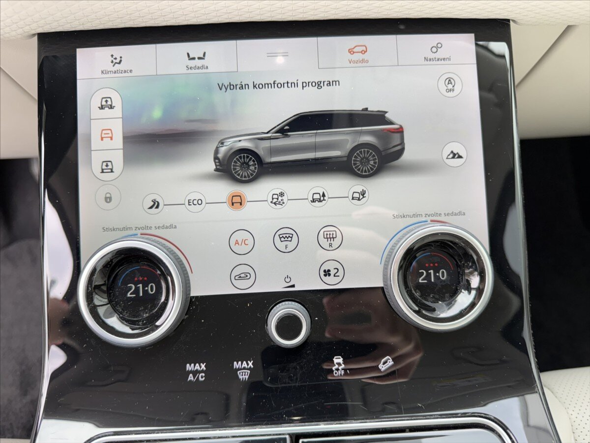 Land Rover Range Rover Velar SUV / Terénní 2,0 l 177 kw