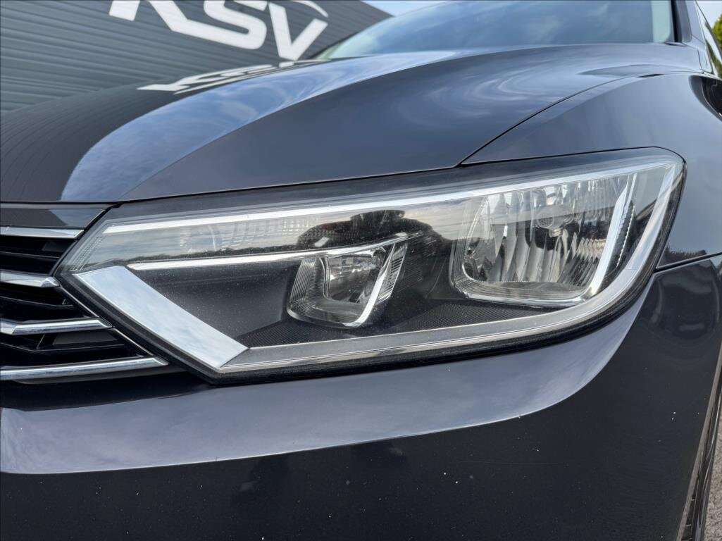 Volkswagen Passat Kombi 2,0 l 110 kw