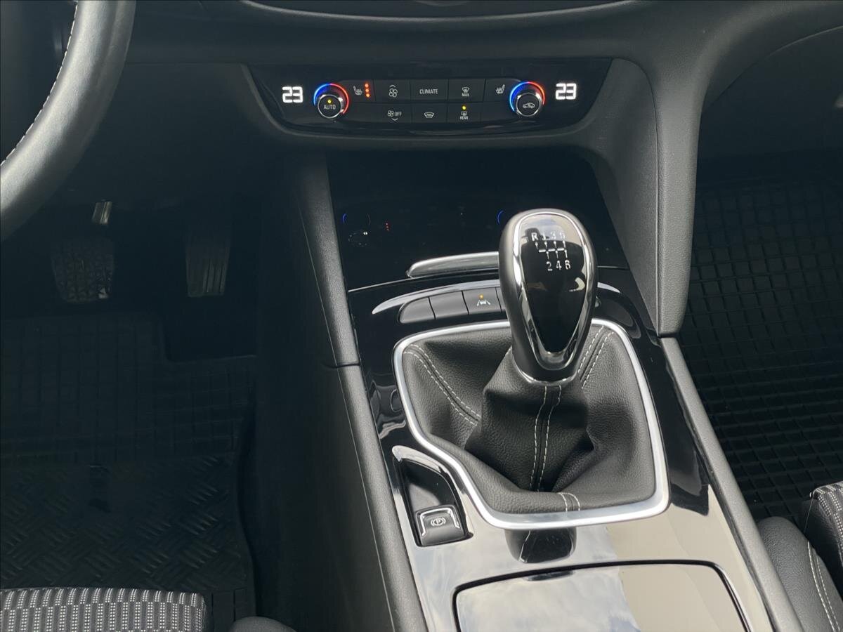 Opel Insignia Kombi 1,5 l 90 kw