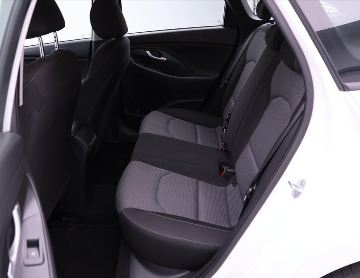 Hyundai i30 Kombi 998,0 88 kw