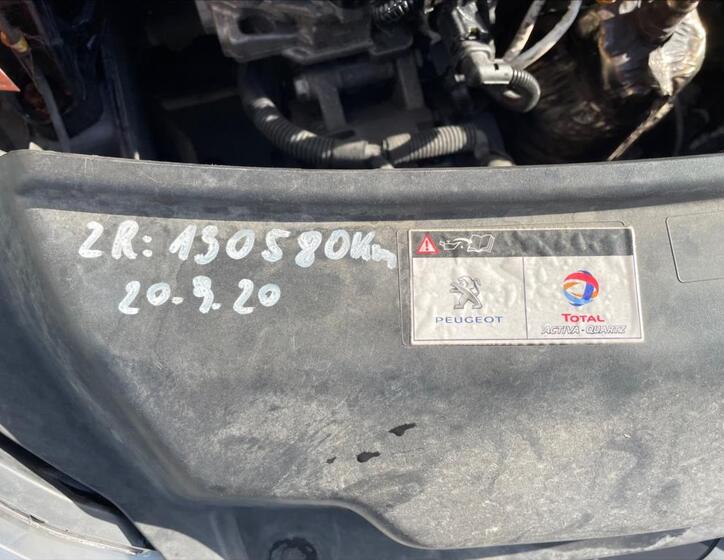 Peugeot 208 23