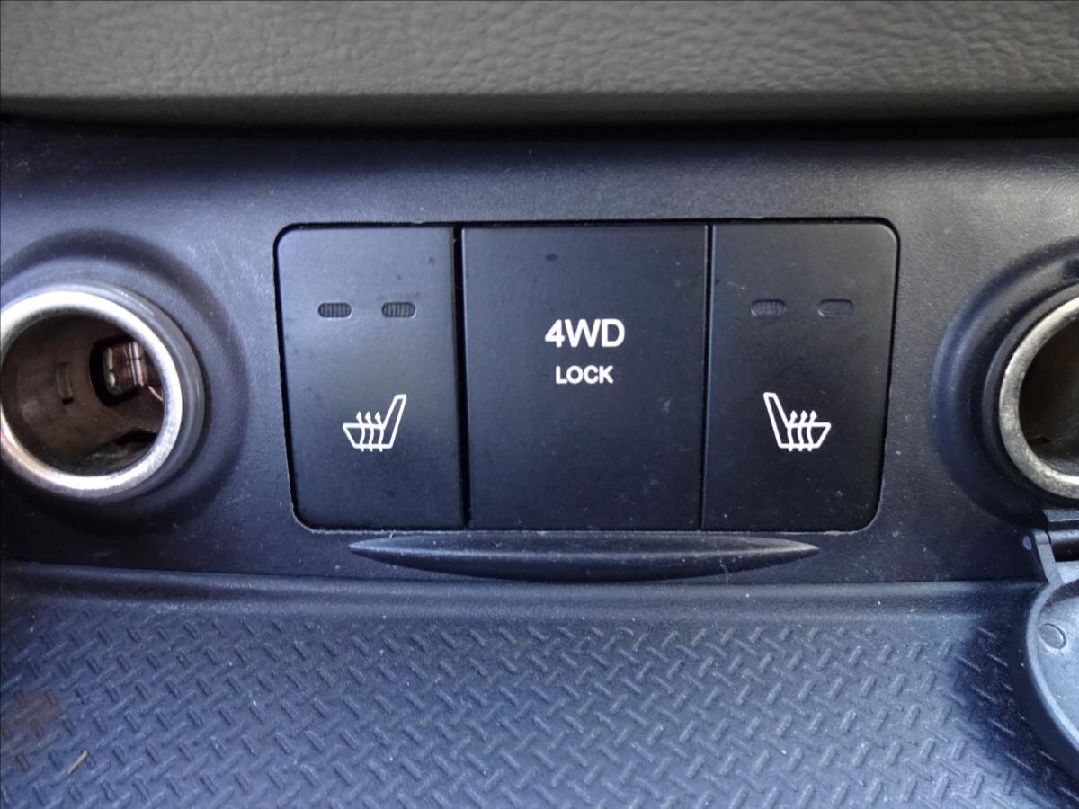 Hyundai Santa Fe SUV / Terénní 2,2 l 114 kw