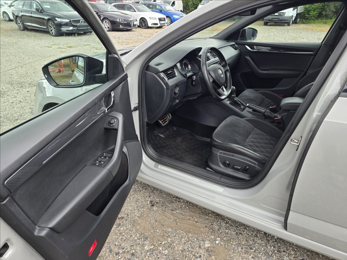 Škoda Octavia Sedan / Limuzína 2,0 l 135 kw