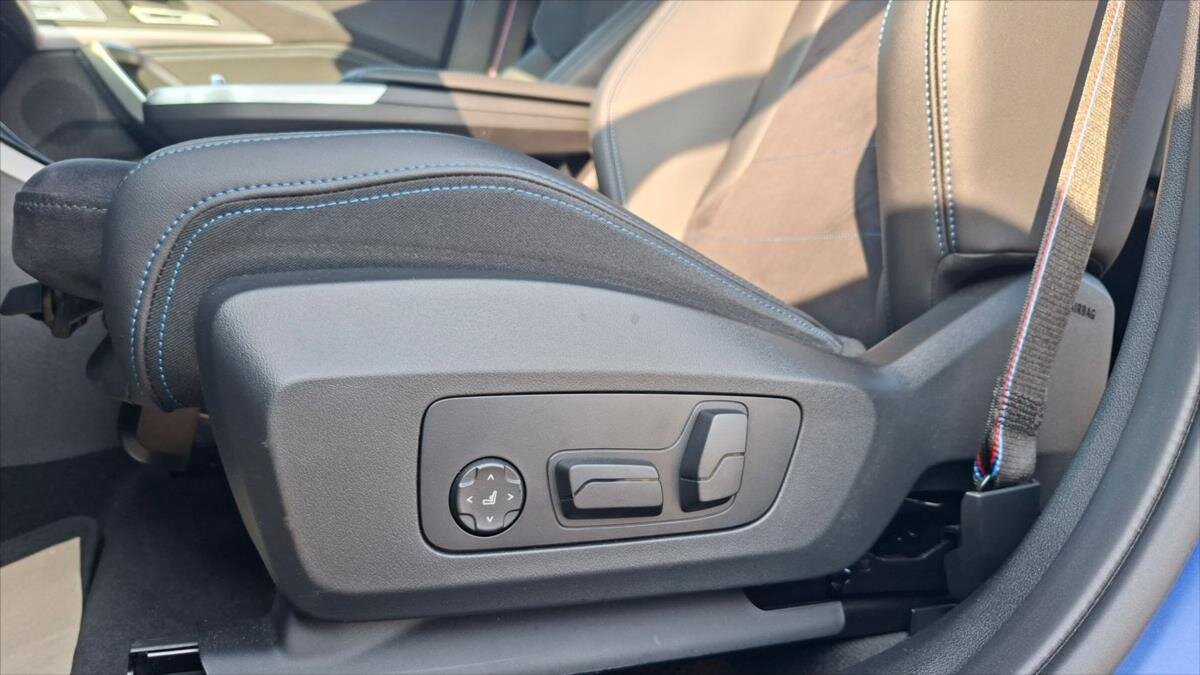 BMW X2 SUV / Terénní 2,0 l 221 kw