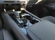 Lexus RX 350h SUV / Terénní 2,5 l 140 kw