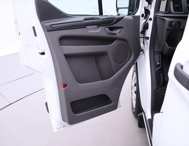Ford Transit Custom Kombi 2,0 l 96 kw