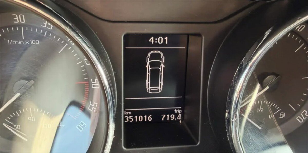 Škoda Superb Kombi 2,0 l 103 kw