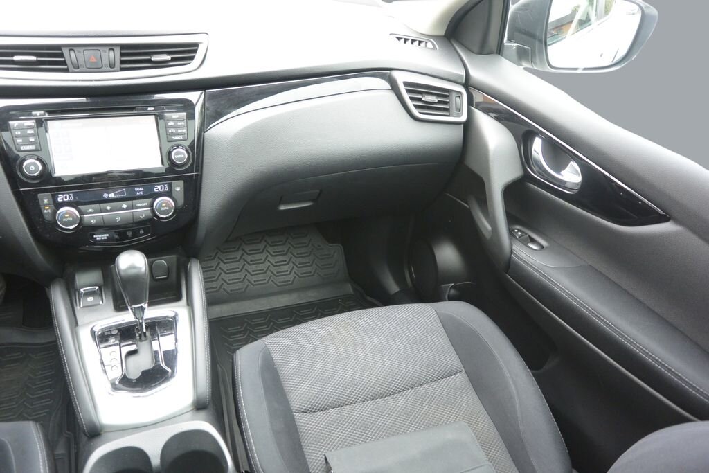 Nissan Qashqai SUV / Terénní 1,2 l 85 kw